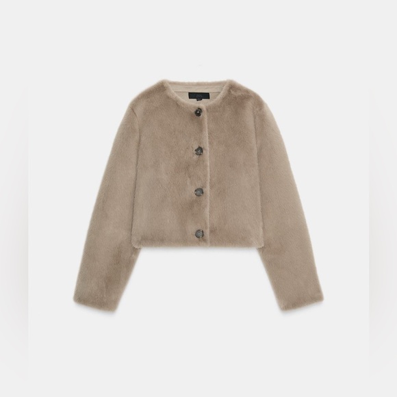 Zara Viral Faux Fur Cropped Jacket Round Neck Button Front Size L - Picture 3 of 16